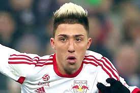 Kevin plays for campeonato brasileiro série a team goiás in pro evolution soccer 2020. Kevin Kampls Frisur Kamplsfrisur Twitter