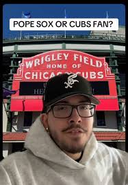 Pope's Allegiance: Sox or Cubs Fans?