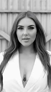 Iconic Magazine Volume 20 by becomingiconic