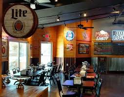 East Peoria Illinois Pizza At Mickie S Pizzeria East Peoria Peoria Illinois Peoria
