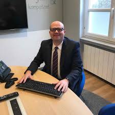 Unterwegs mal eben den kontostand abrufen oder noch schnell eine dringende überweisung erledigen? Markus Durrbeck Spezialist It Prufung Banken Genossenschaftsverband Bayern E V Xing