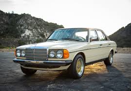 Mercedes Motoring 1983 240d Diesel Sedan Mercedes Benz World Mercedes Benz Classic Cars