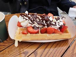 Liège waffle, brussels waffle, flemish waffle, bergische waffle, stroopwafel ve diğerleri. Aux Gaufres De Bruxelles Bruksel Restoran Yorumlari Tripadvisor