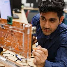 IU receives Lilly Endowment grant to address ethical challenges of digital  world: IU News