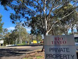 Jun 09, 2021 · after two weeks in a strict lockdown that forced people to remain home except for essential business, melbourne's five million residents will get more freedom to step outside from 11:59 p.m. 3pthoqbvprad4m