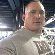 Chris Twomey's Instagram, Twitter & Facebook