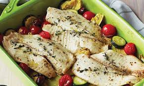 Filet De Poisson Aux Courgettes Et Tomates Cerises Ww Plat Et Recette Filet De Poisson Recette Poisson Blanc Plat Poisson