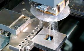 Gia công Cắt dây và Xung điện EDM