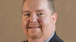 Garth Reynolds's Instagram, Twitter & Facebook