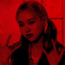 Freetoedit Aesthetic Kpop Icons Loona Red Gowon Red Aesthetic Orange Aesthetic Kpop Aesthetic