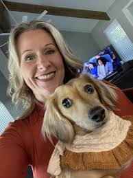 Michelle Lunn's Instagram, Twitter & Facebook