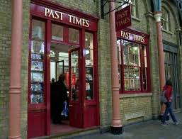 17 Nineties Shops We Wish Would Come Back From The Dead In 2020 Time Pictures Past Men And Babies