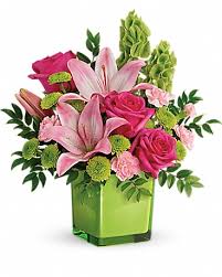 Rochester is a beautiful city that is perfect for family vacations as well as alone time for yourself. Flower Delivery Rochester Mn