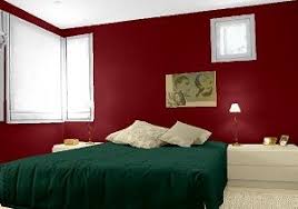 Farbgestaltung Fur Ein Schlafzimmer In Den Wandfarben Rubinrot Moosgrun Cashmere Schoner Wohnen Trendfarbe Farbgestaltung Schlafzimmer Haus Deko