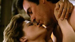 Linda Hamilton - Black Moon Rising (1986) - Celebs Roulette Tube
