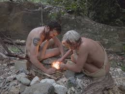 Julie se met à nue à la télé. Retour A L Instinct Primaire C Est Quoi Cette Nouvelle T Tele Star