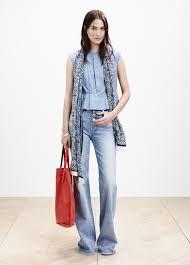 Madewell Flea Market Flares Worn With The Rivet Thread Chambray Tank Mccarren Tote Springmadewell Fashion Spring Shirts Fashion Friday