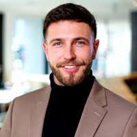 Kirk Heyde's Instagram, Twitter & Facebook