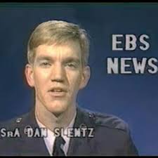 Today and every day, we salute the brave men and women across the country  who answered the call to serve our country and protect our freedom. Happy  Veterans Day to our veterans