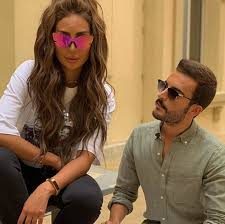 نور الغندور ومهند الحمدي يصوران ج مان مجلة سيدتي