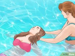 الطفو على الماء Wikihow