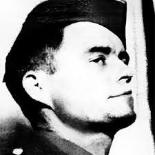 Clyde Murrell's Instagram, Twitter & Facebook