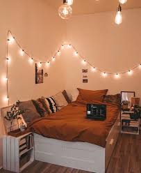 Pin By Nye Fauvin On Interer In 2020 Cozy Room Cozy Room Decor Bedroom Decor