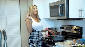 Hardcore milfkeeping step-son distracted