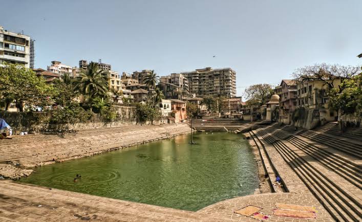 Banganga Tank (Walkeshwar)
