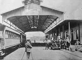 El 16 de agosto de 1871, hace 153 años, “durante el gobierno de don Tomás Guardia Gutiérrez, se inauguran las obras para el ferrocarril en Alajuela, Costa Rica.” #costarica #puravida #historia #frases #