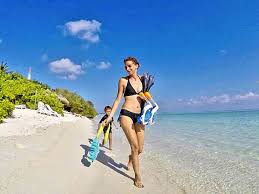 01.02.2022 · zpěvačka dorota nvotová, dcera herečky anny šiškové (61), patří k milovníkům cestování a dobrodružného života. Dorota Nvotova Po Mesiacoch Na Maldivach Expresny Navrat Na Slovensko Fotografia C 5 Novy Cas