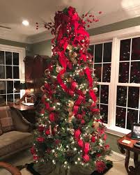 51 Likes 5 Comments The Houston House Llc Thehoustonhouse On Instagram I Had So Much Fun Creating This Red An In 2020 Holiday Decor Houston Houses Green Trees