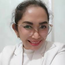 Ini dibeli ya gaes, itu pun cma 1bks. Lupis terbuat dari beras ketan yang  dimasak, lalu dibungkus dengan daun pisang. #lupis #kuetradisional