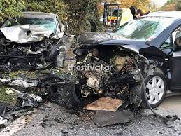 Σοβαρό τροχαίο αυτήν την ώρα στην εθνική οδό, στην άνοδο της λωφόρου κηφισού. Sokaristiko Troxaio Sth 8essalonikh Me Enan Nekro Eikones In Gr