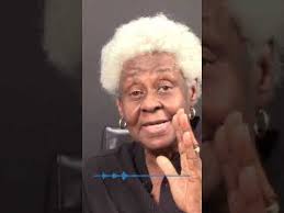 MOBILE VERSION MIND: BLACK WOMEN & EDUCATION