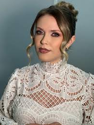 ✨ Realçando a beleza que já existe, elegância em cada pincelada✨  #MakeUpArtist #BelezaProfissional