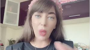 Cu toate astea, problemele apar la suprafaţa imobilului. Oana Lovin È™i CodruÈ›a Cerva Scandal AcasÄƒ La Clotilde Armand Cu UrÄƒri È™i CÄƒtuÈ™e UitaÈ›i Ce Fac Au Organele La Mana Lor Stat Mafiot Stat PoliÈ›ienesc Universul Net