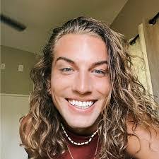 Justin Rugg's Instagram, Twitter & Facebook