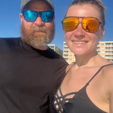 Job openings in Elwood with Sunday and Wednesday evening off?