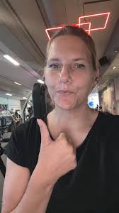 Hey hey , Im Sam from the Netherlands 38 and from wheelchair bounded to  fitgirl and lost -80 kilo fitness is my happy, escape place to go and I  love it