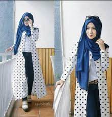 Ayo teman bantu kita untuk membuat video yy bermanfaat dan insyallah ada motif baru dari produk kita jgn lupa ketik tombol subscribe, like dan komen. Model Hijab Polkadot Beserta Tutorialnya Terbaru Model Pakaian Polkadot Hijab