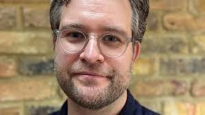 Vincent Kahn's Instagram, Twitter & Facebook