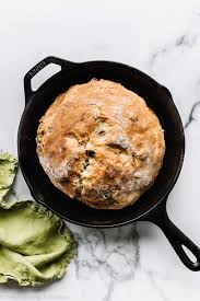 Traditional irish soda bread does not contain any fruit, eggs or fats such as butter or. Grandma S Irish Soda Bread Sally S Baking Addiction