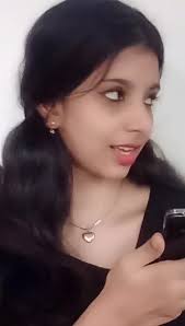 Ithinippo entha caption eduka.. Ningal thanne para😁#mallugirl