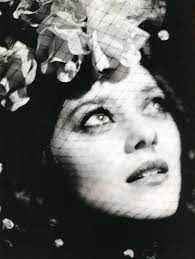 Music video of marion cotillard in the 1996 tv film chloé. Posts About Chloe Sevigny On Whisty Ellen Von Unwerth Portrat Ideen Marion Cotillard