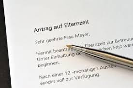 Diese auszeit vom job soll dazu dienen, beruf und familie besser unter einen hut zu bekommen und das kind in den ersten lebensjahren selbst zu betreuen. Teilzeit In Elternzeit Antrag Vorteile Und Gesetzliche Regelungen