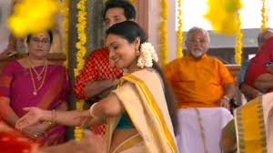 Meera Vasudev sexy in Saree mkv snapshot 01 15 542 — Postimages