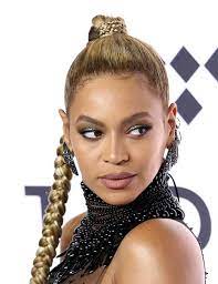 Ponytail styles for round faces? Hairstyles For All Face Shapes