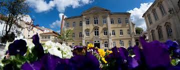 Iniciativa de caldas bar em caldas da rainha que fica em frente à rodoviária. Termas Do Centro Caldas Da Rainha