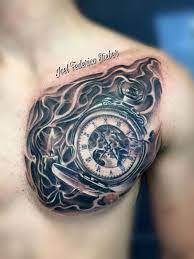 Inspírate con buenos diseños de tatuajes en el pecho. 180 Tatuajes De Relojes Con Ideas Significados Originales